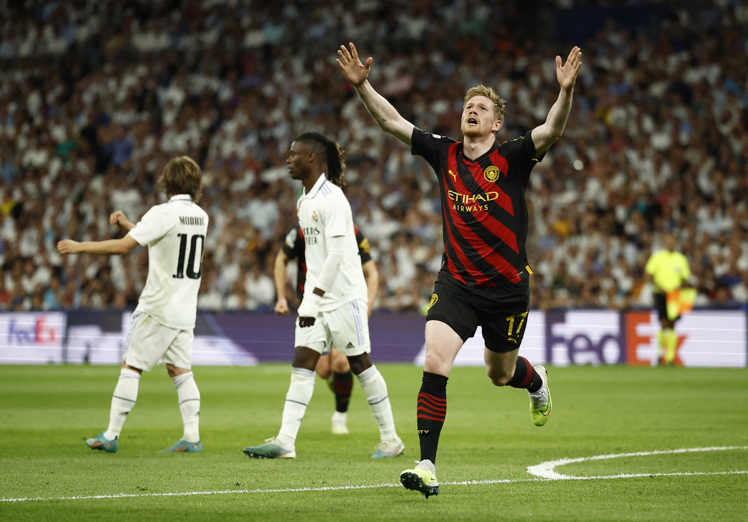 Soccer Football - Champions League - Semi Final - First Leg - Real Madrid v Manchester City - Santiago Bernabeu, Madrid, Spain - May 9, 2023 Manchester City's Kevin De Bruyne celebrates scoring their first goal REUTERS