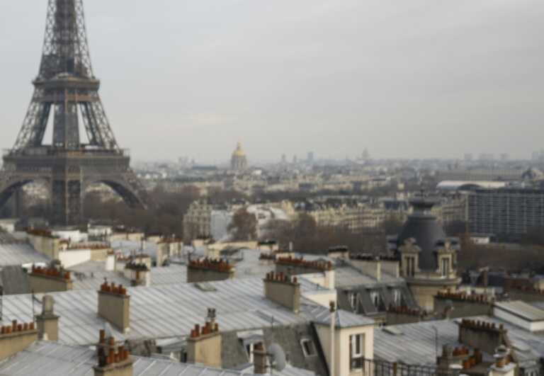 «Φρένο» στις ενοικιάσεις διαμερισμάτων τύπου Airbnb βάζει ο Δήμος Παρισιού