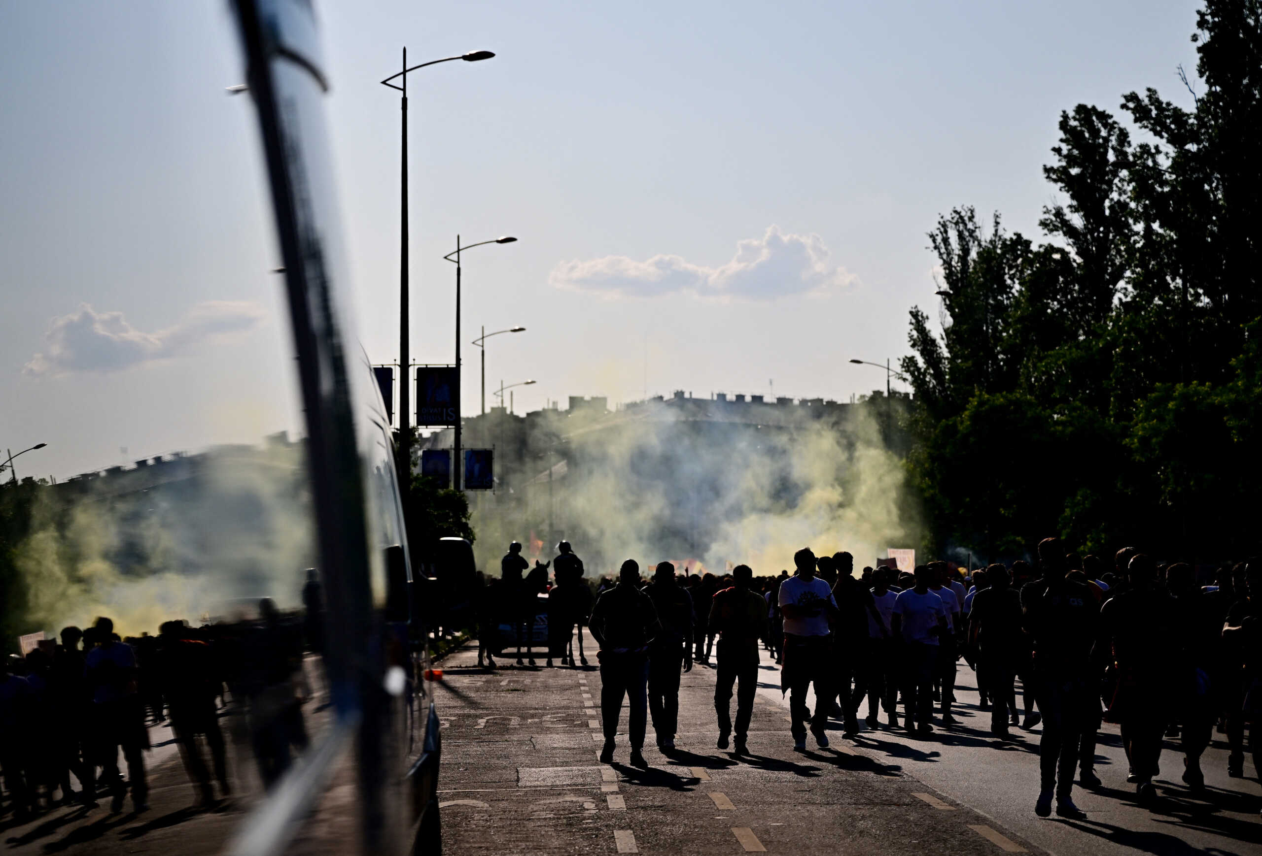 Soccer Football - Europa League - Final - Sevilla v AS Roma - Puskas Arena, Budapest, Hungary - May 31, 2023 General view as AS Roma fans make their way to the stadium ahead of the match REUTERS