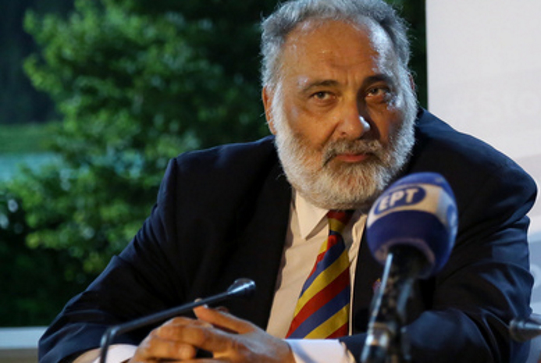 Ο υπουργός Μεταναστευτικής Πολιτικής Γιάννης Μουζάλας (Δ) και ο επικεφαλής της ελληνικής αποστολής του Διεθνούς Οργανισμού Μετανάστευσης (ΔΟΜ), Δανιήλ Εσδράς (Α) συμμετέχουν στην εκδήλωση για την παρουσίαση των τηλεοπτικών σποτ που δημιουργήθηκαν σε συνεργασία Υ.Με.Πο.-Δ.Ο.Μ. στο πλαίσιο ενημερωτικής καμπάνιας με τίτλο "Stop Mind Borders", στο θερινό Σινέ Κεραμεικός, Αθήνα, την Τετάρτη 28  Ιουνίου 2017. ΑΠΕ-ΜΠΕ