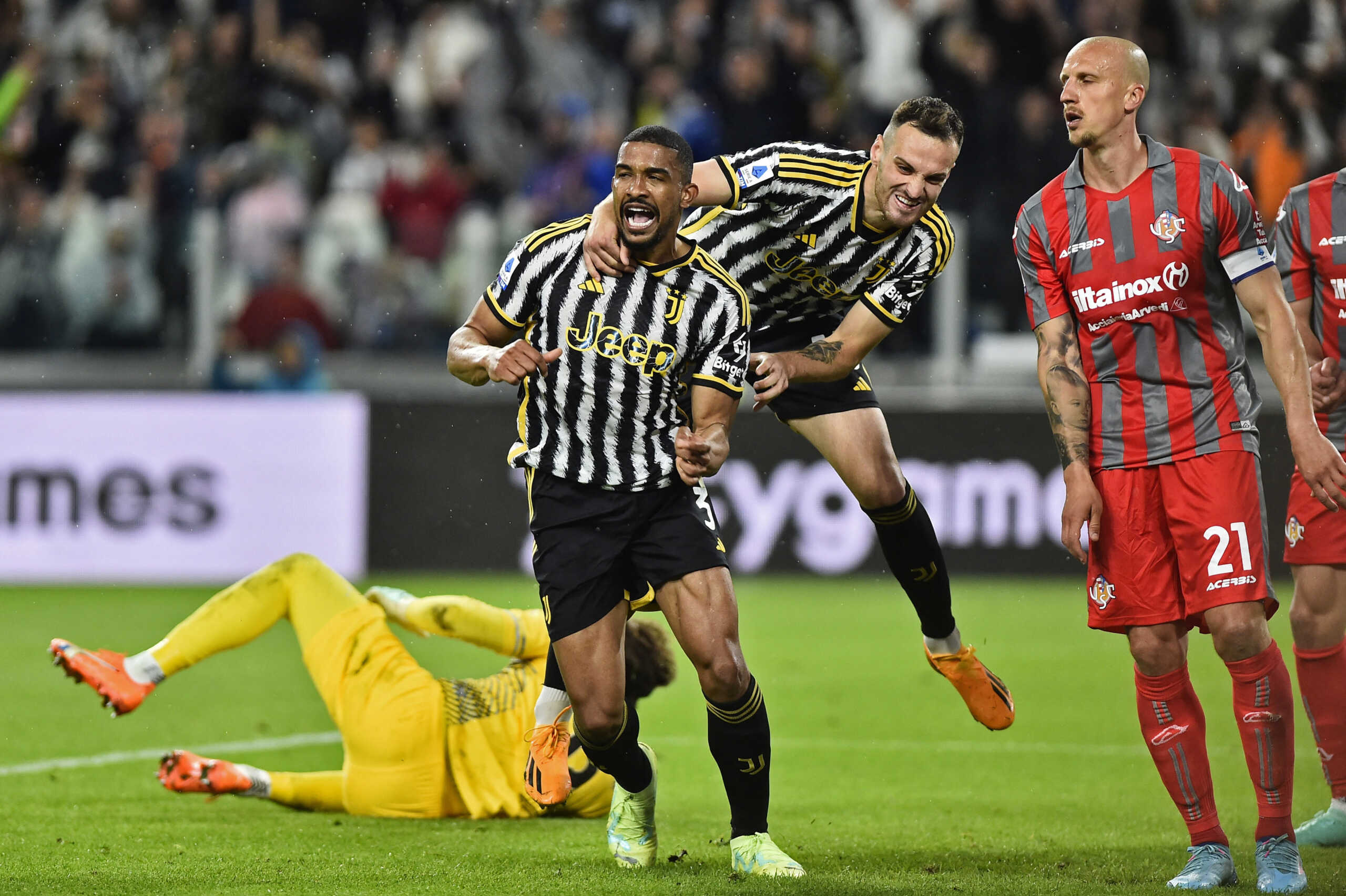 Soccer Football - Serie A - Juventus v Cremonese - Allianz Stadium, Turin, Italy - May 14, 2023 Juventus' Bremer celebrates scoring their second goal with Frederico Gatti REUTERS