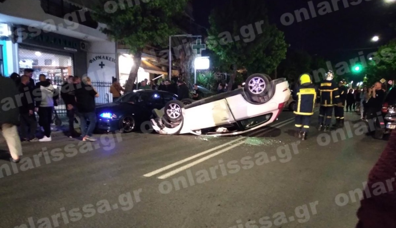 Λάρισα: Σφοδρή σύγκρουση δυο αυτοκινήτων, αναποδογύρισε το ένα όχημα – Δυο γυναίκες τραυματίστηκαν