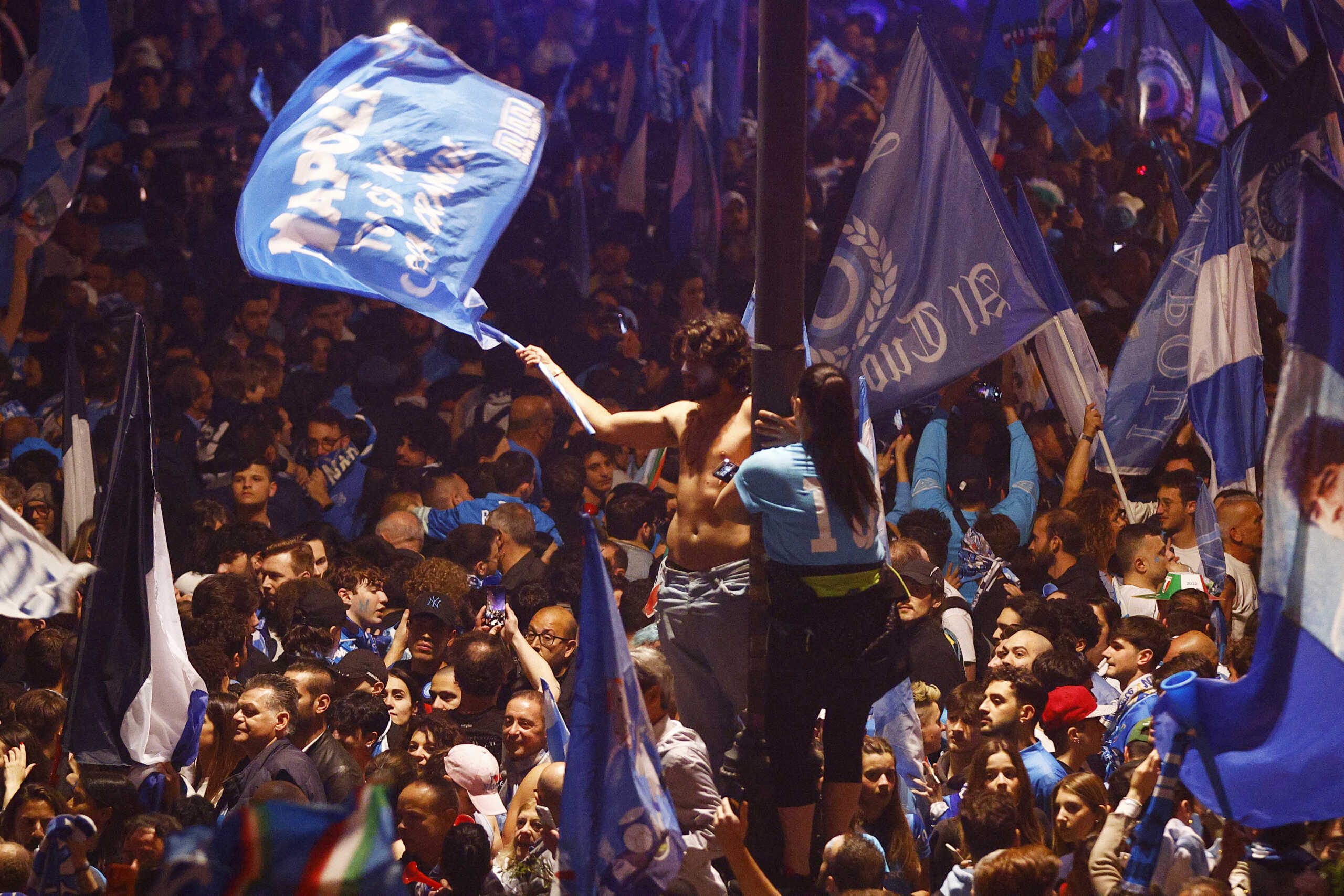 Soccer Football - Serie A - Napoli fans celebrate winning Serie A - Naples, Italy - May 4, 2023 Napoli fans celebrate winning Serie A REUTERS