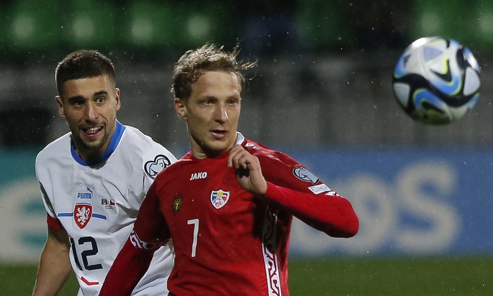 epa10546170 Serafim Cojocari (R) of Moldova in action against Ondrej Lingr of Czech Republic during the UEFA EURO 2024 qualification match between the Netherlands and Gibraltar, in Rotterdam, The Netherlands, 27 March 2023.  EPA