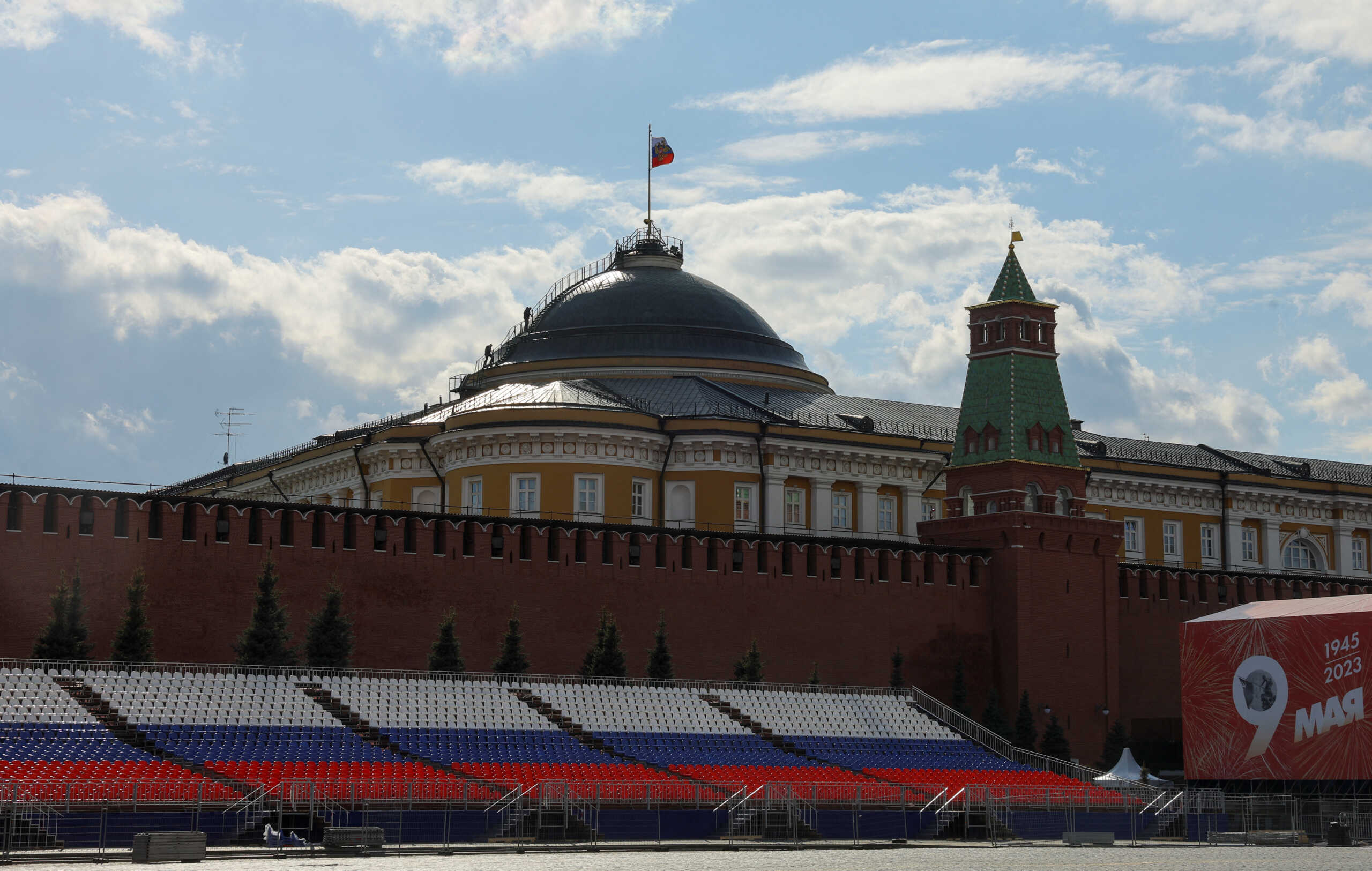 Πεσκόφ: «Εργάζεται στο Κρεμλίνο ο Πούτιν» – Όργιο φημών ότι είχε εγκαταλείψει τη Μόσχα