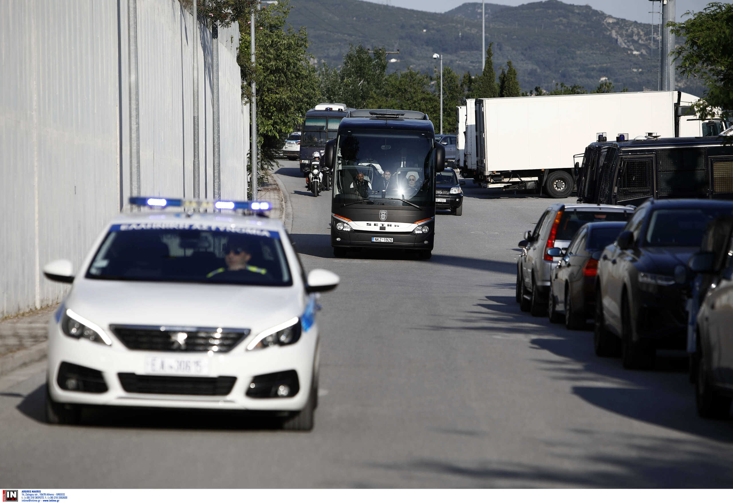 Τελικός Κυπέλλου Ελλάδας: Δύο προσαγωγές παρότι δεν υπήρχαν οπαδοί της ΑΕΚ και του ΠΑΟΚ
