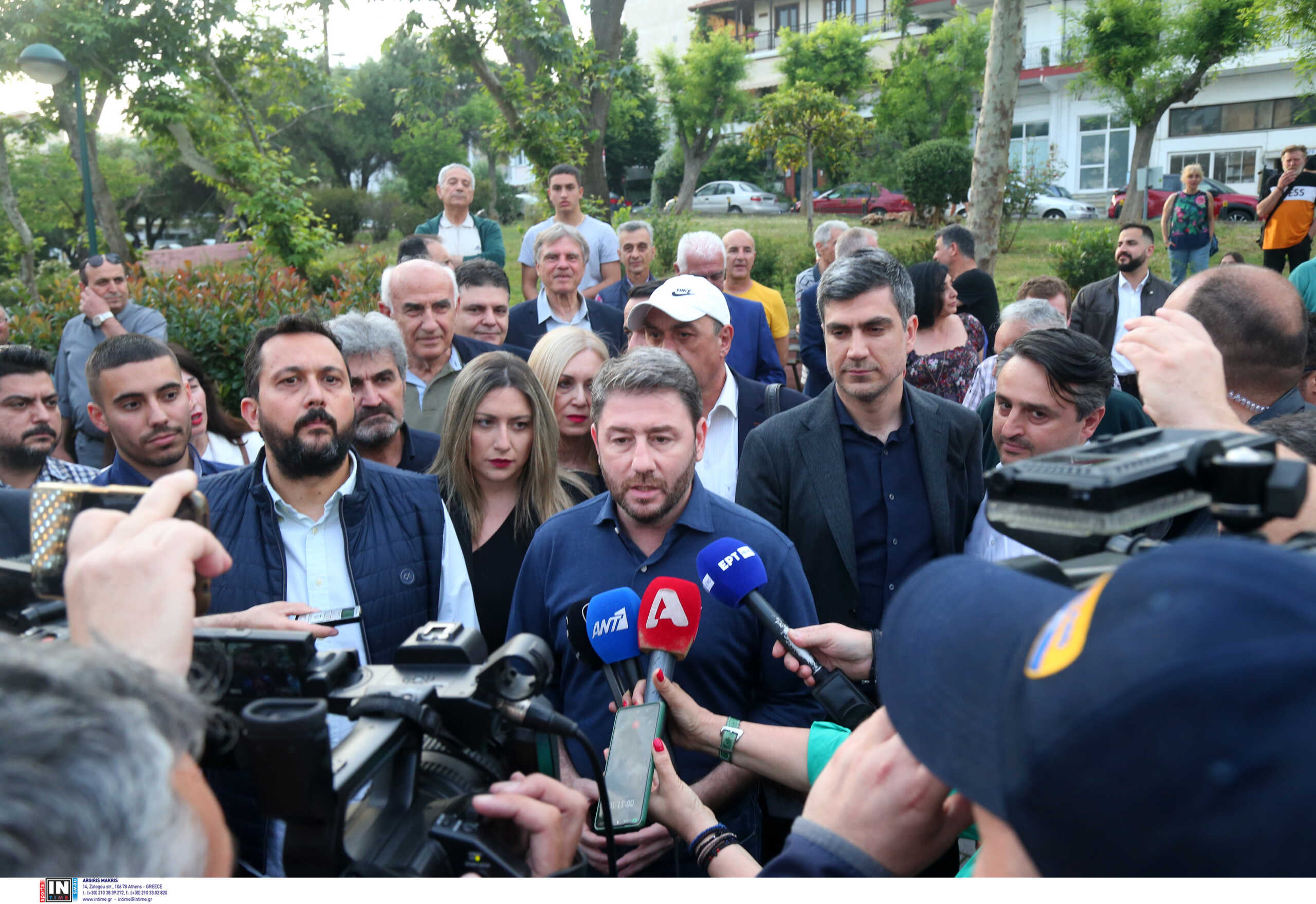 Εκλογές 2023 – ΠΑΣΟΚ: Ματιά δεν αντάλλαξαν Ανδρουλάκης και Καστανίδης στη Θεσσαλονίκη