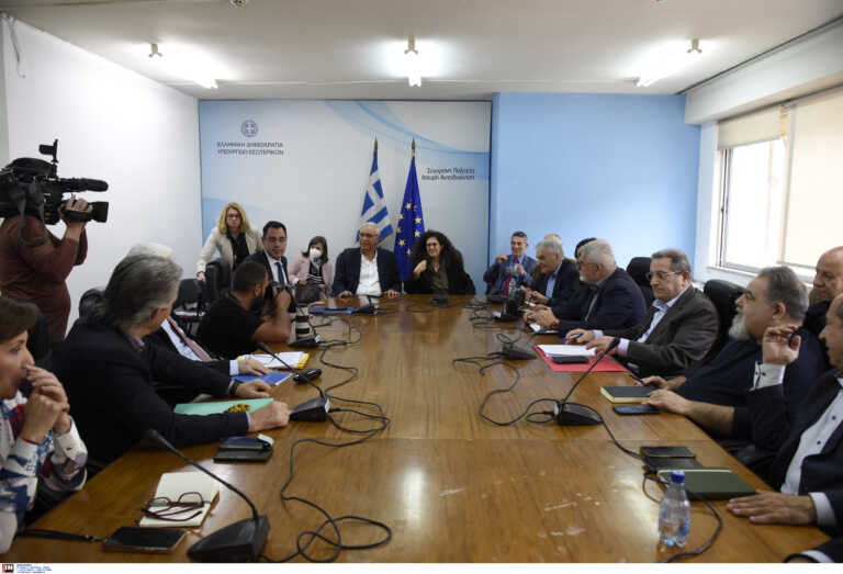 Δυο debate θέλει ο ΣΥΡΙΖΑ - Ένα με όλους τους αρχηγούς και ένα ανάμεσα σε Μητσοτάκη - Τσίπρα