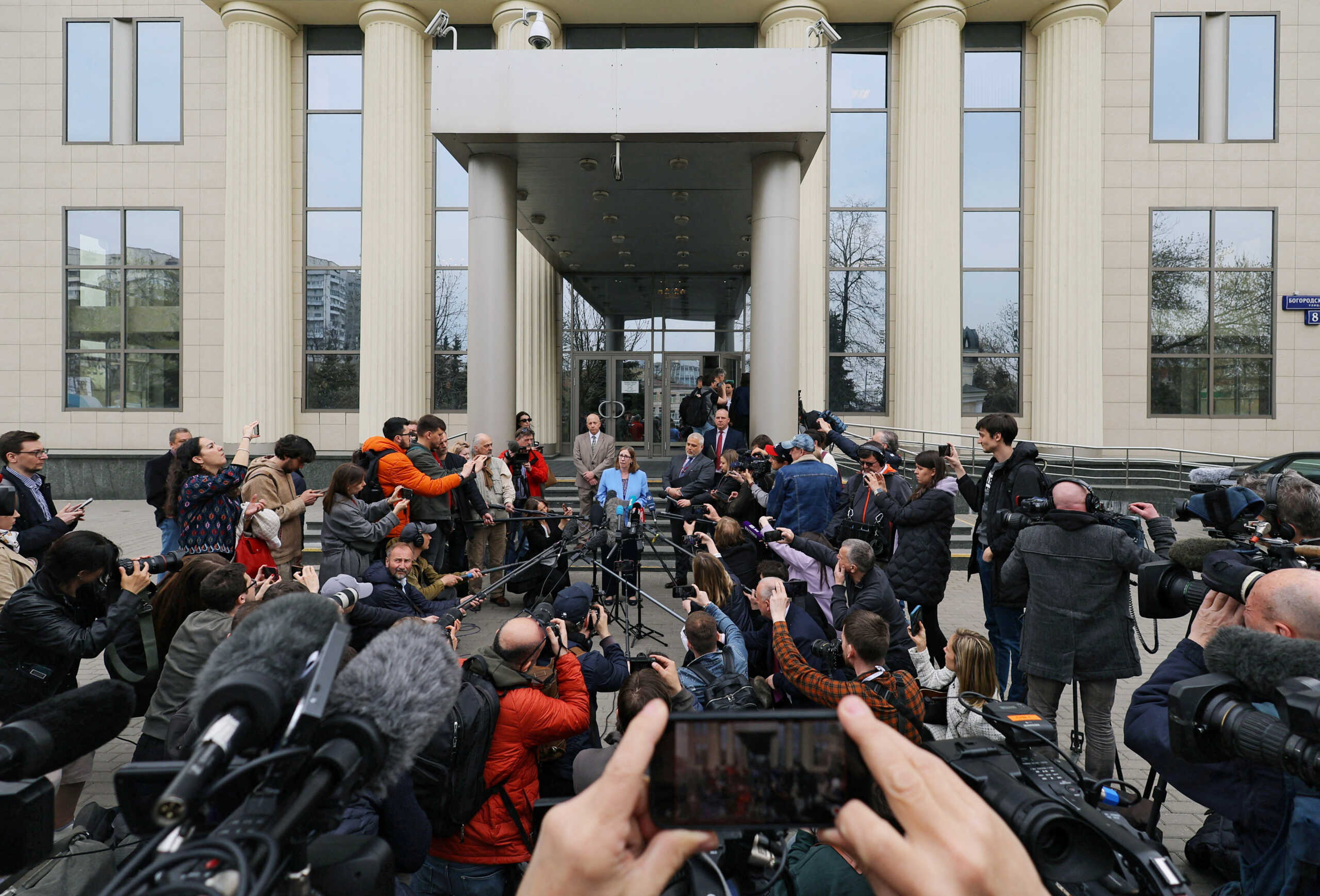 U.S. Ambassador to Russia Lynne Tracy speaks to the media outside a court building after a hearing to consider an appeal against the detention of Wall Street Journal reporter Evan Gershkovich, charged with espionage, in Moscow, Russia April 18, 2023. REUTERS