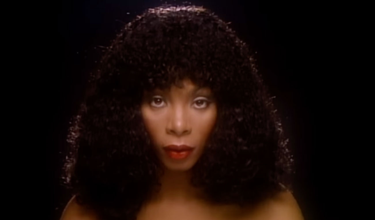 Το ντοκιμαντέρ «Love to Love You, Donna Summer» παρουσιάζει το πάθος της μυθικής τραγουδίστριας για τη ζωγραφική