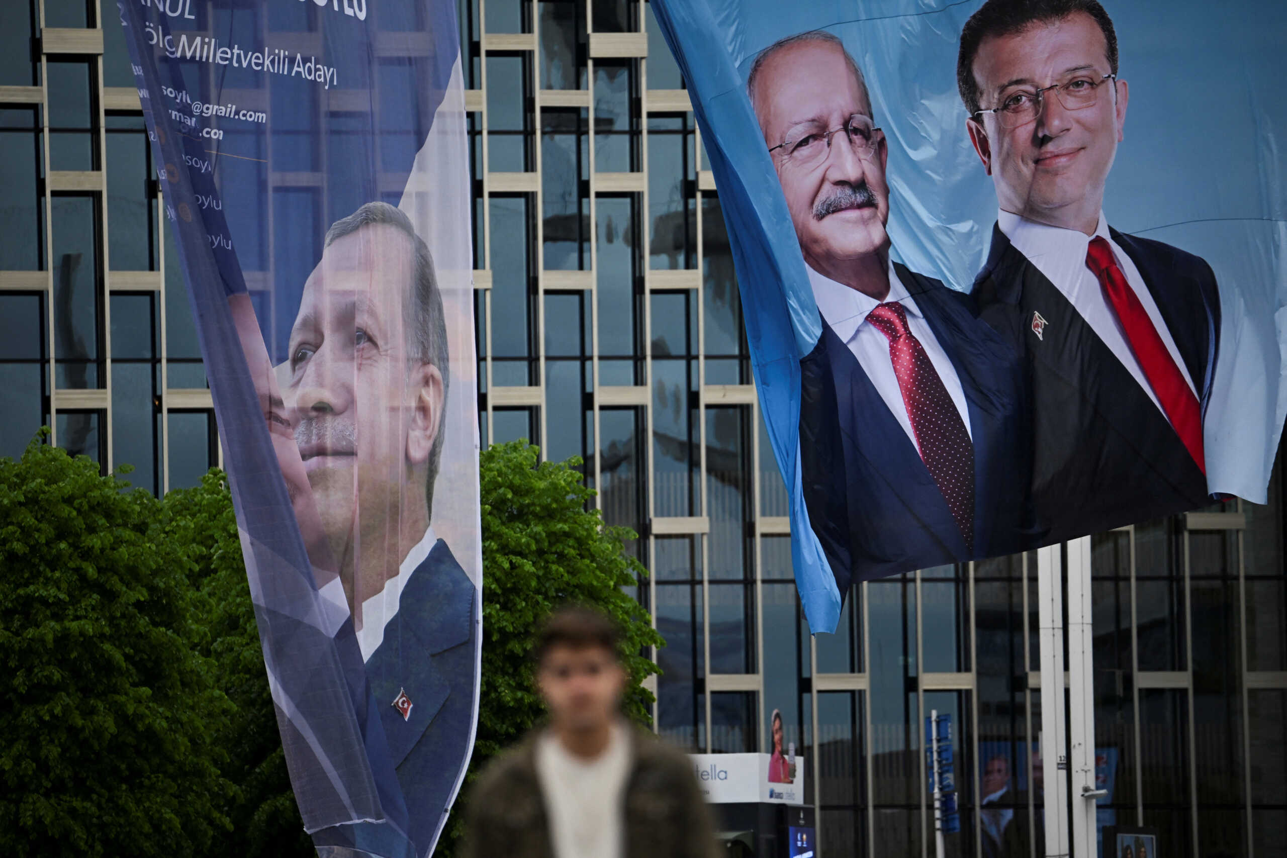 Εκλογές στην Τουρκία: Η ώρα της μάχης Ερντογάν με Κιλιτσντάρογλου – Οι Τούρκοι ψηφίζουν για τον επόμενο πρόεδρο