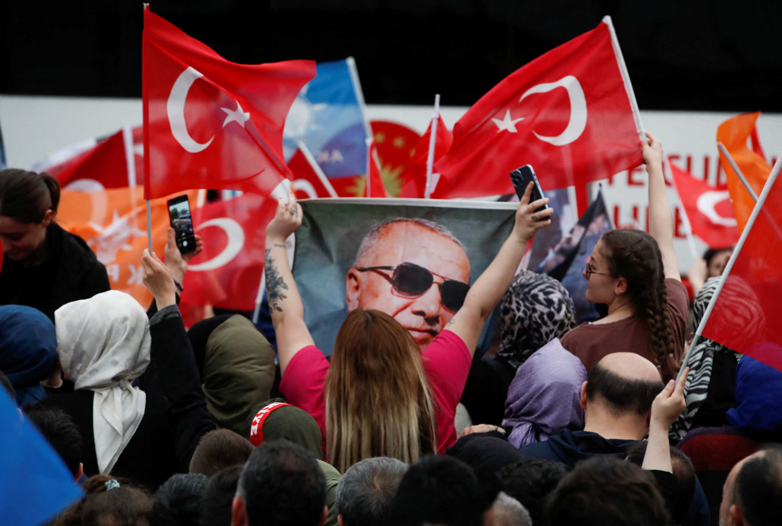 Ο Ερντογάν πρόεδρος ξανά στην Τουρκία μετά τη νίκη στις εκλογές – 47,84% ο Κιλιτσντάρογλου
