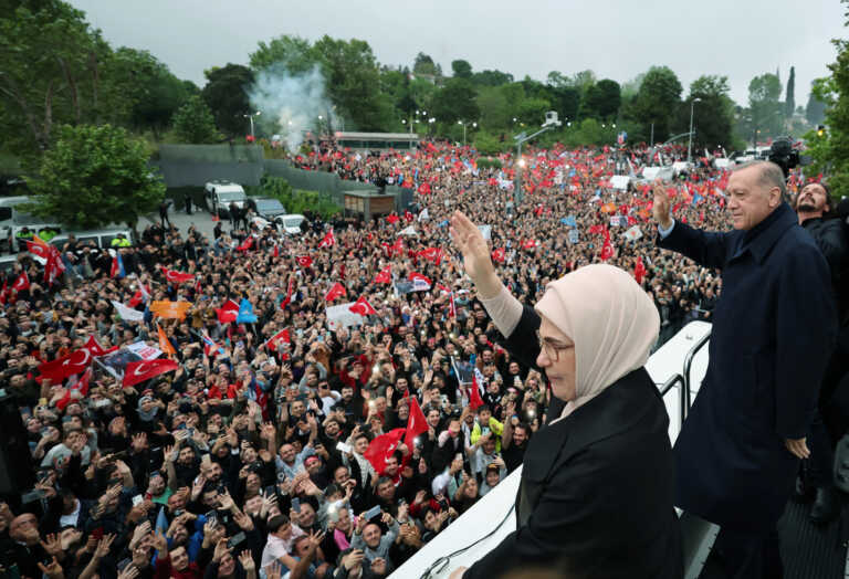 Αποθέωση Ερντογάν στη νικητήρια ομιλία του: Άνοιξε ο δρόμος για τον «αιώνα της Τουρκίας» - Μαζί μέχρι το θάνατο!