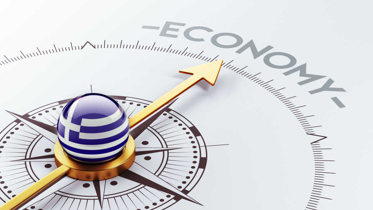 Η Κομισιόν προβλέπει ανάπτυξη 2,4% και πληθωρισμό 4,2% για την Ελλάδα