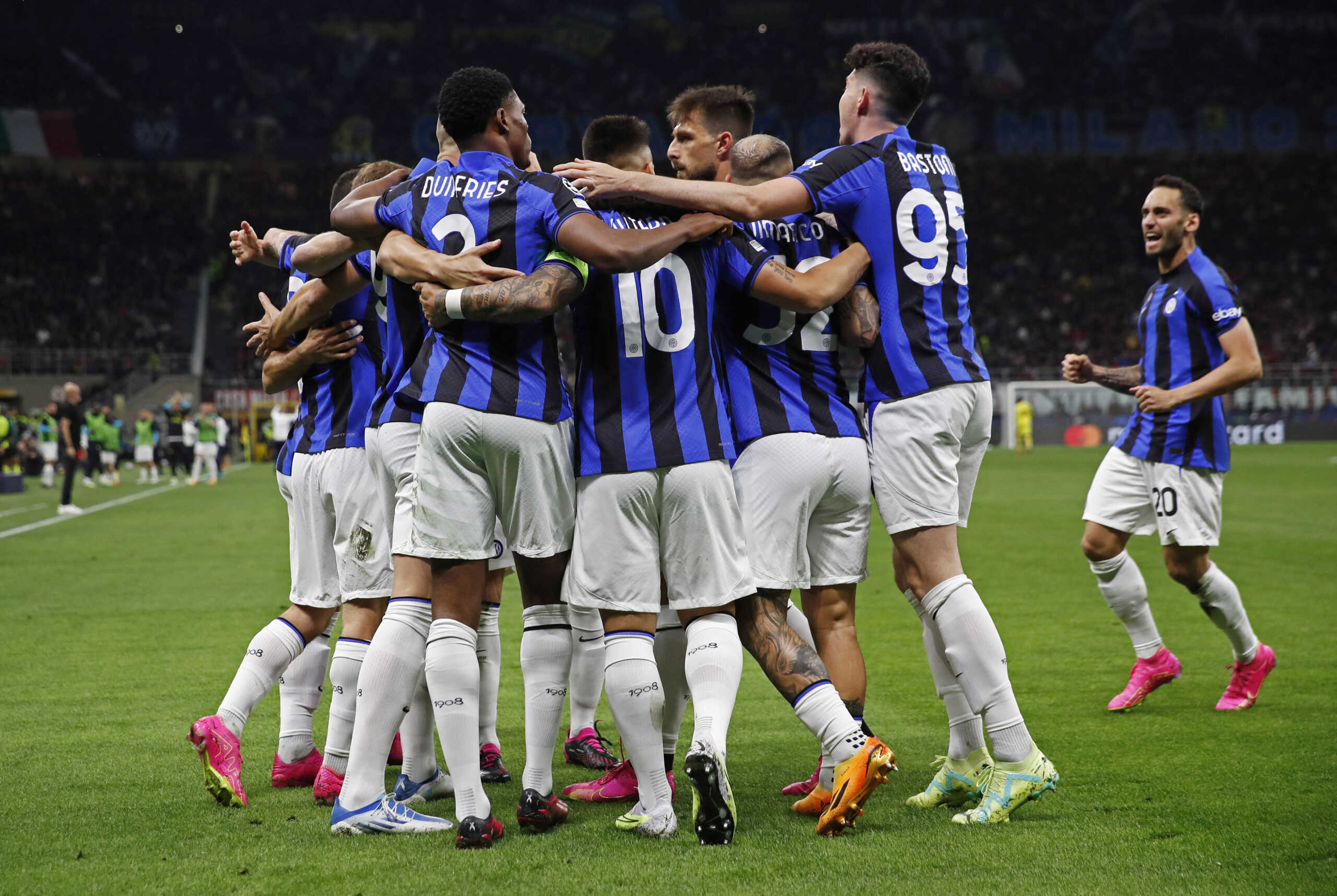 Soccer Football - Champions League - Semi Final - First Leg - AC Milan v Inter Milan - San Siro, Milan, Italy - May 10, 2023 Inter Milan's Edin Dzeko celebrates scoring their first goal with teammates REUTERS