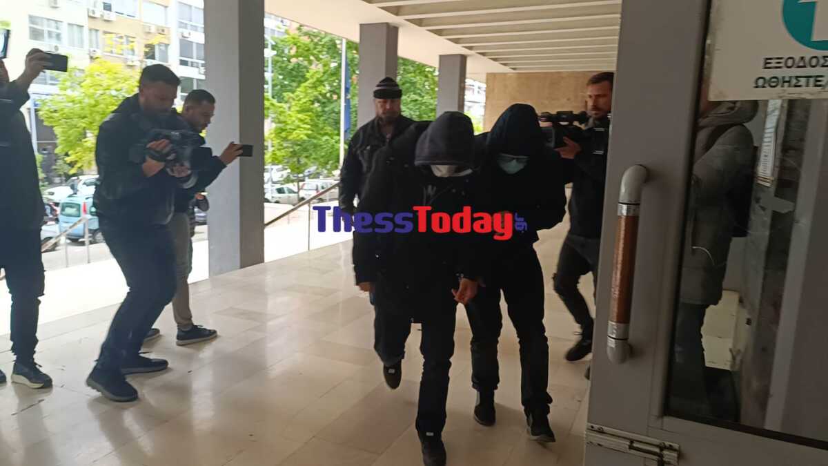 Θεσσαλονίκη: Απολογούνται οι συλληφθέντες με τα 105 κιλά κοκαΐνης – Πώς τους «ξεσκέπασαν» οι Αρχές