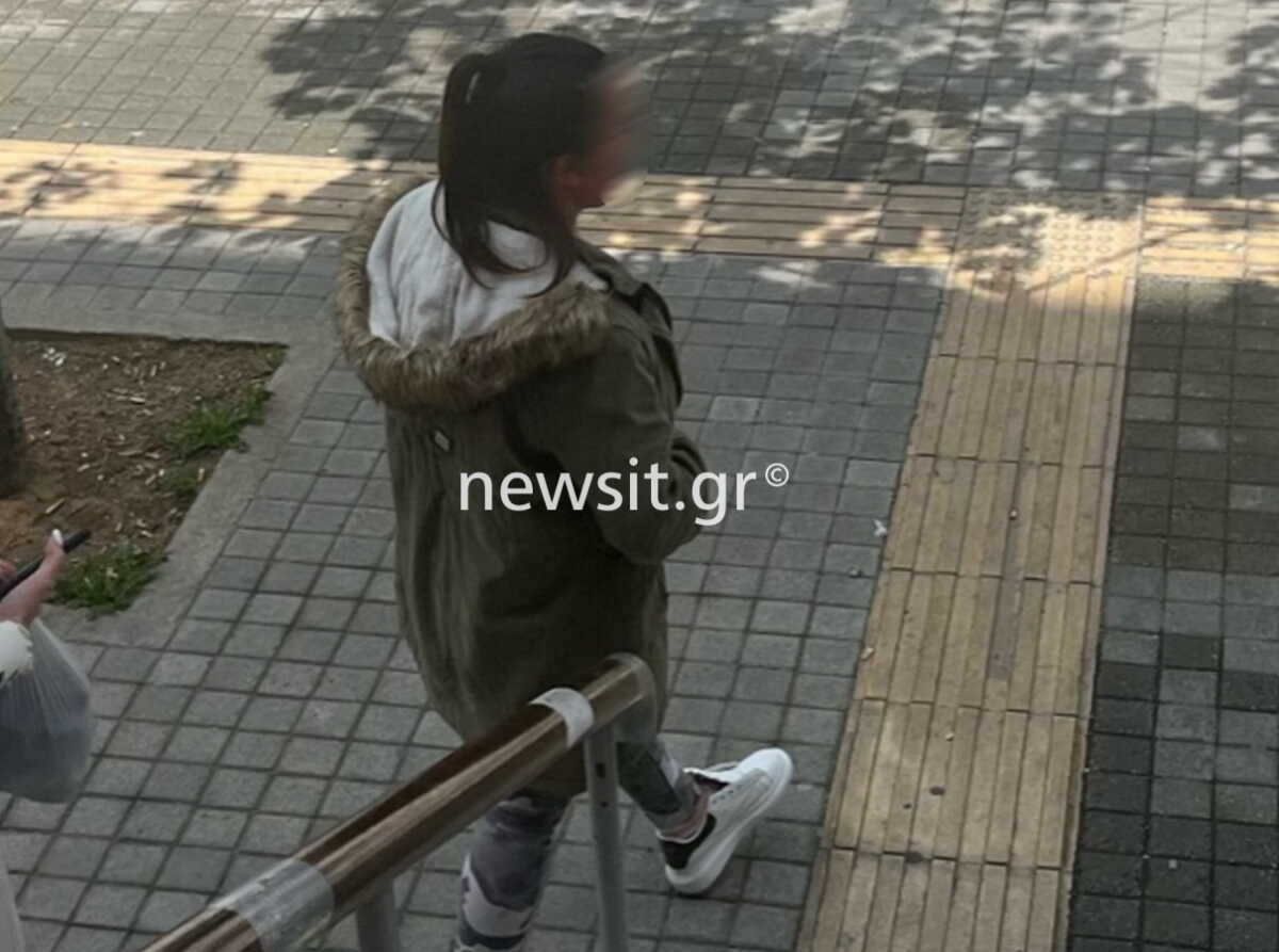 Θεσσαλονίκη: Έξι μήνες με αναστολή στην μητέρα που άφησε βρέφος σε αυτοκίνητο για να πάει για ψώνια