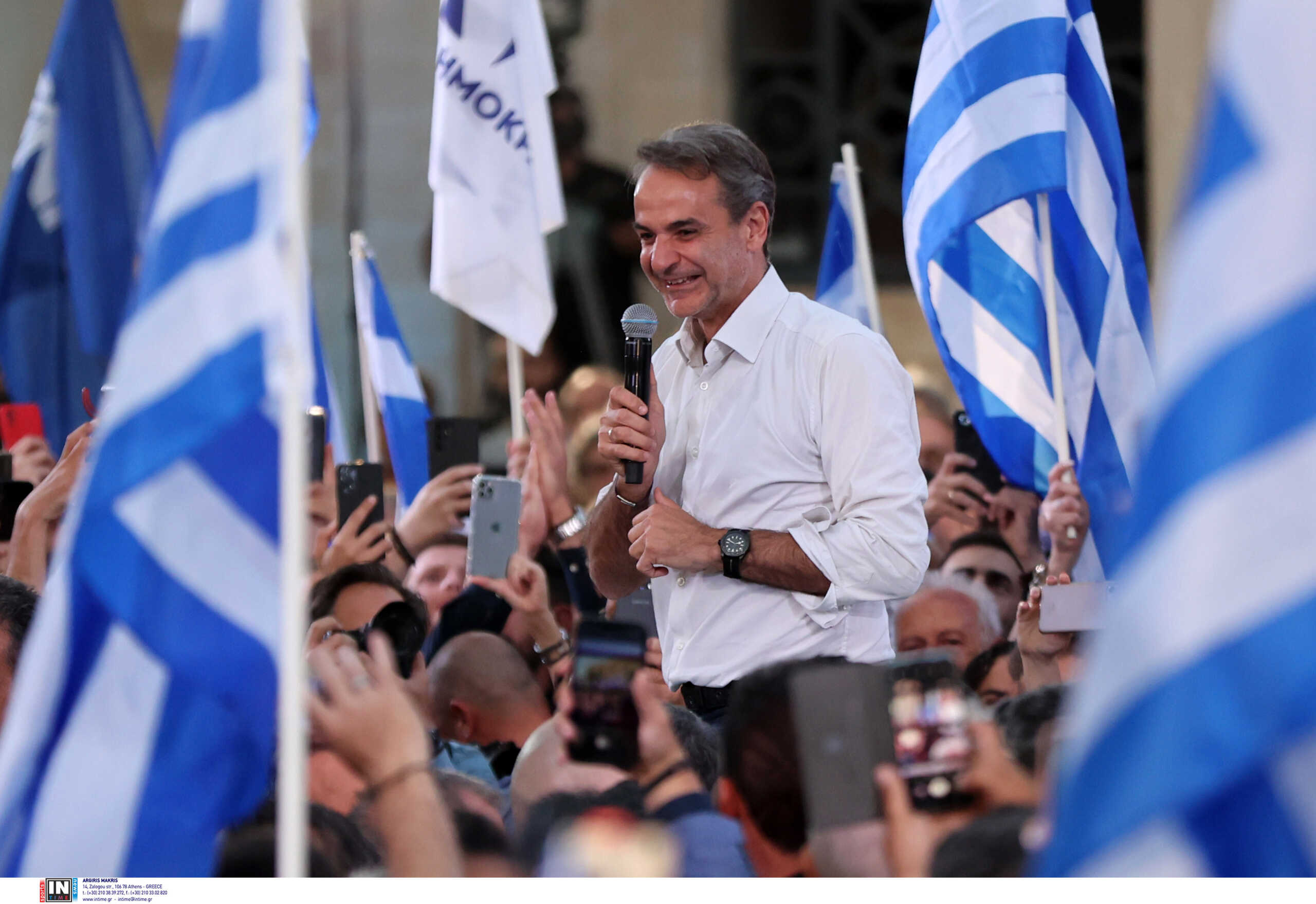 Εκλογές 2023 – Κυριάκος Μητσοτάκης: Η ΝΔ ήταν πρώτη στους νέους και στις λαϊκές γειτονιές – Η αναφορά στον πατέρα του στην ομιλία στο Ηράκλειο