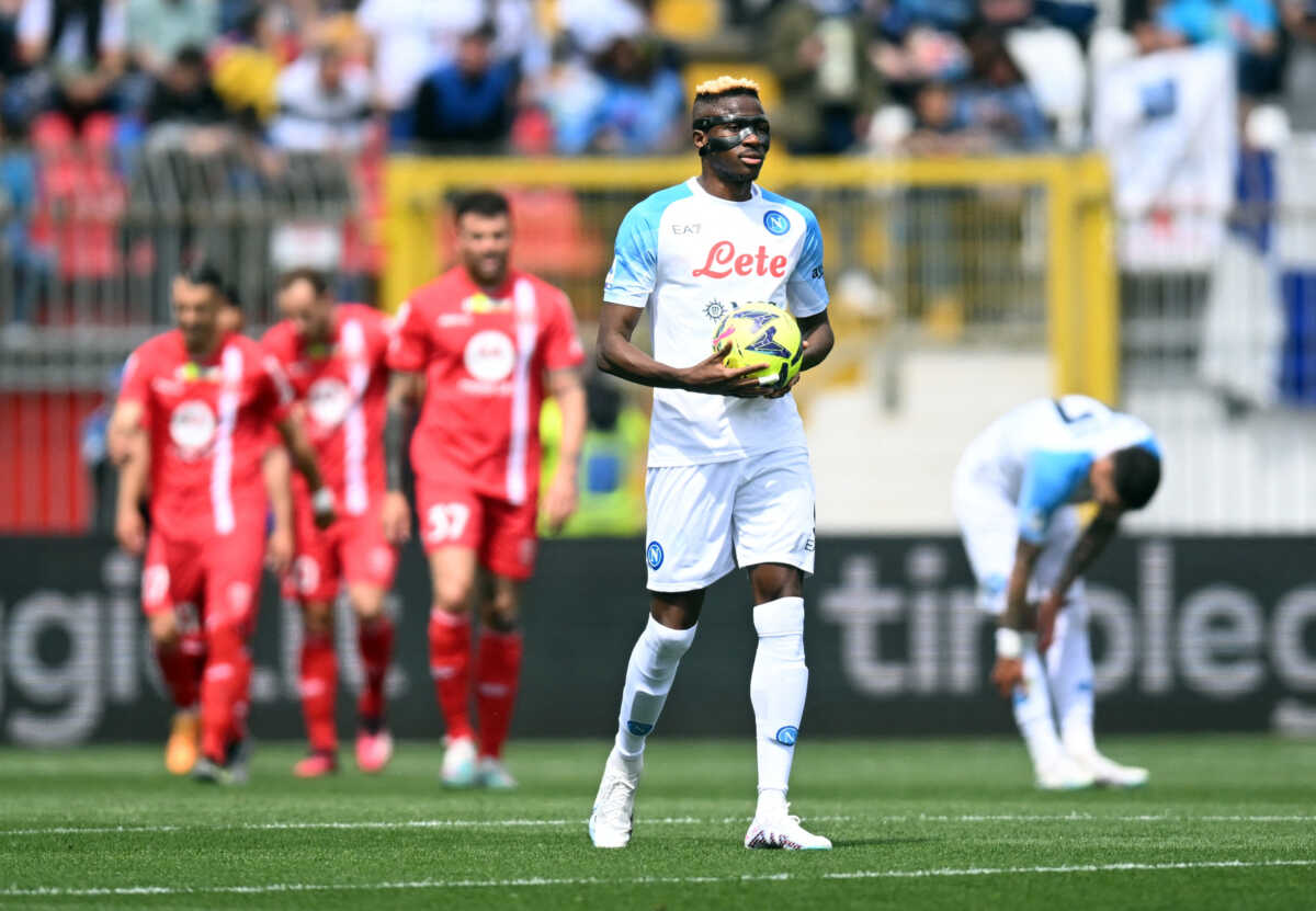 Soccer Football - Serie A - Monza v Napoli - Stadio Brianteo, Monza, Italy - May 14, 2023 Napoli's Victor Osimhen looks dejected after Monza's Dany Mota scores their first goal REUTERS