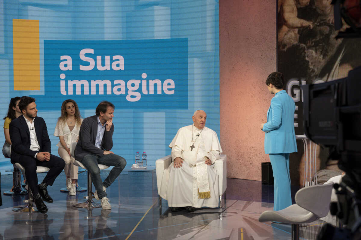 Ο Πάπας Φραγκίσκος για πρώτη φορά στα στούντιο της Rai για συνέντευξη