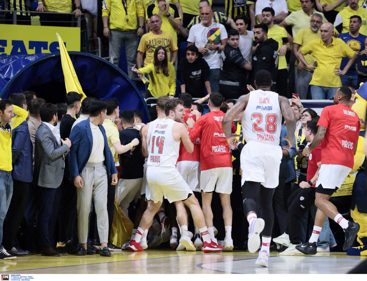 Κώστας Σλούκας: Ο σπίκερ της Euroleague τρελάθηκε στο buzzer beater τρίποντο κι άρχισε να μιλάει ελληνικά