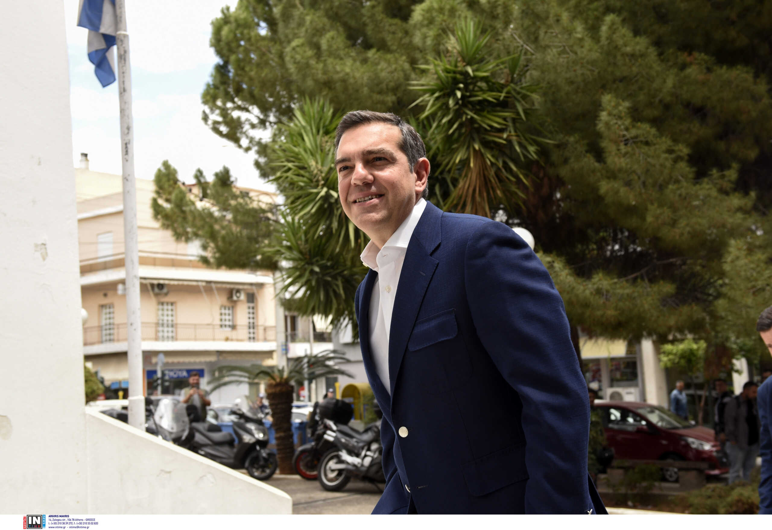 Εκλογές 2023 – Τσίπρας: Δεν με απασχολεί τι θα κάνει το ΠΑΣΟΚ, με απασχολεί ο βασικός πολιτικός μου αντίπαλος, που είναι ο κ. Μητσοτάκης