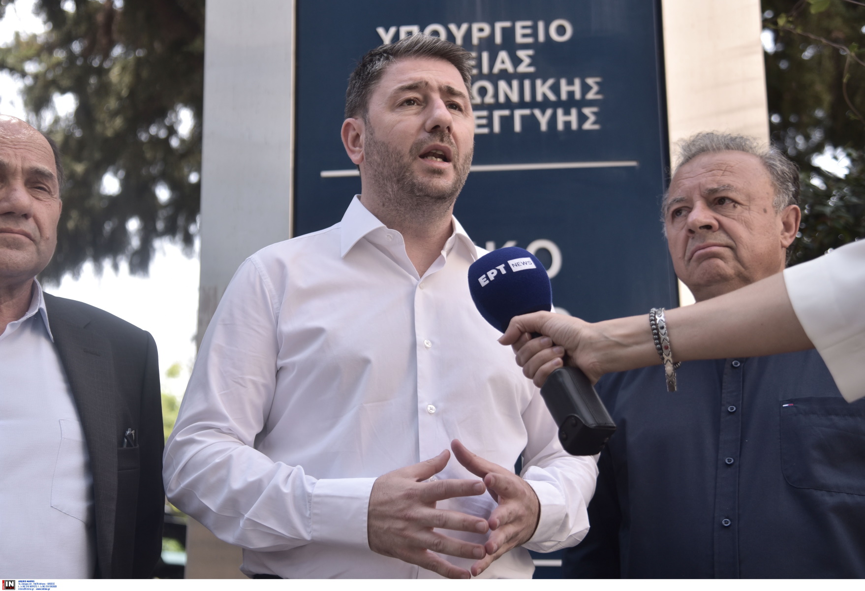 Νίκος Ανδρουλάκης στο ΕΚΑΒ: Βολές στη ΝΔ για «τραγικές ελλείψεις σε προσωπικό και ασθενοφόρα»