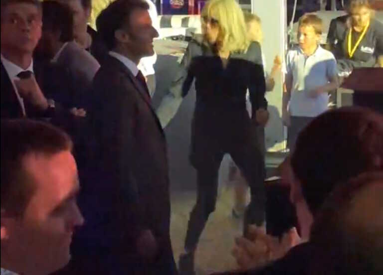 Ξέφρενος χορός της Μπριζίτ Μακρόν - Το βίντεο με την «πρώτη κυρία» της Γαλλίας που έγινε viral