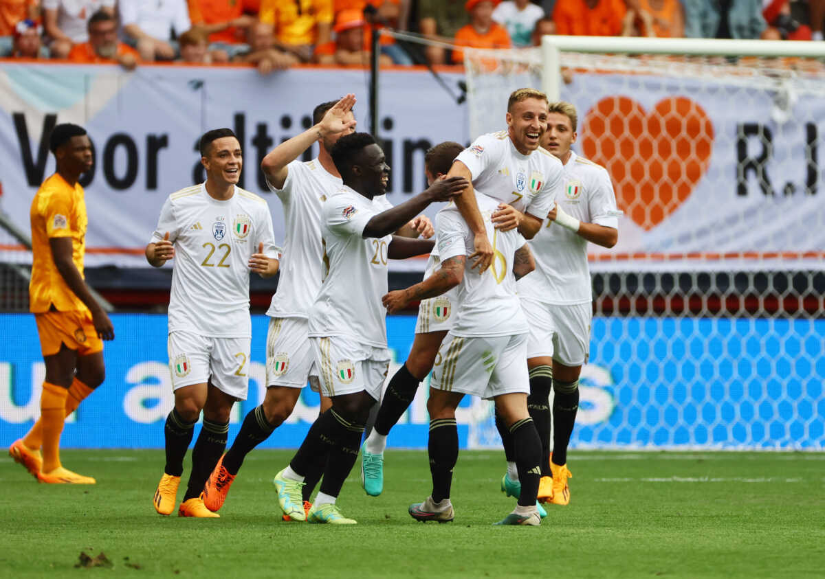 Soccer Football - UEFA Nations League - Third Place Play Off - Netherlands v Italy -  De Grolsch Veste, Enschede, Netherlands - June 18, 2023 Italy's Davide Frattesi celebrates scoring their second goal with Giacomo Raspadori, Wilfried Gnonto and Marco Verratti REUTERS