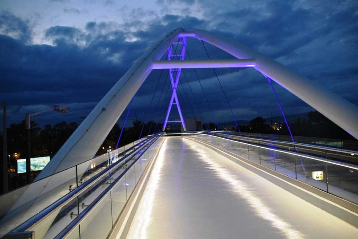 Γλυφάδα: «Εσπλανάδα» η πεζογέφυρα που θα ενώνει το κέντρο και την παραλία