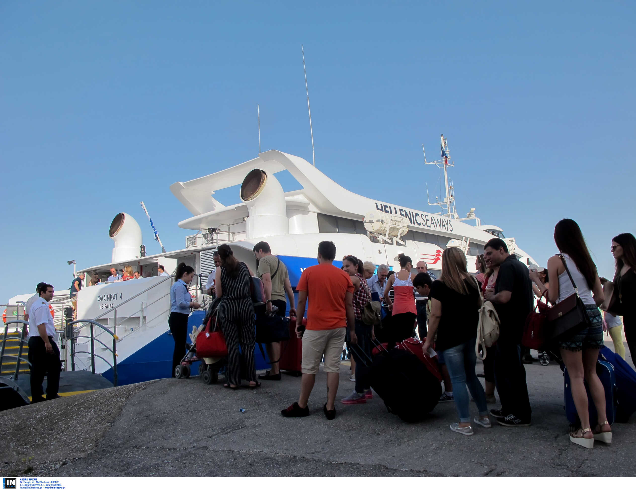 Το αδιαχώρητο στο πρώτο φετινό δρομολόγιο πλοίου από Θεσσαλονίκη για τα νησιά των Σποράδων