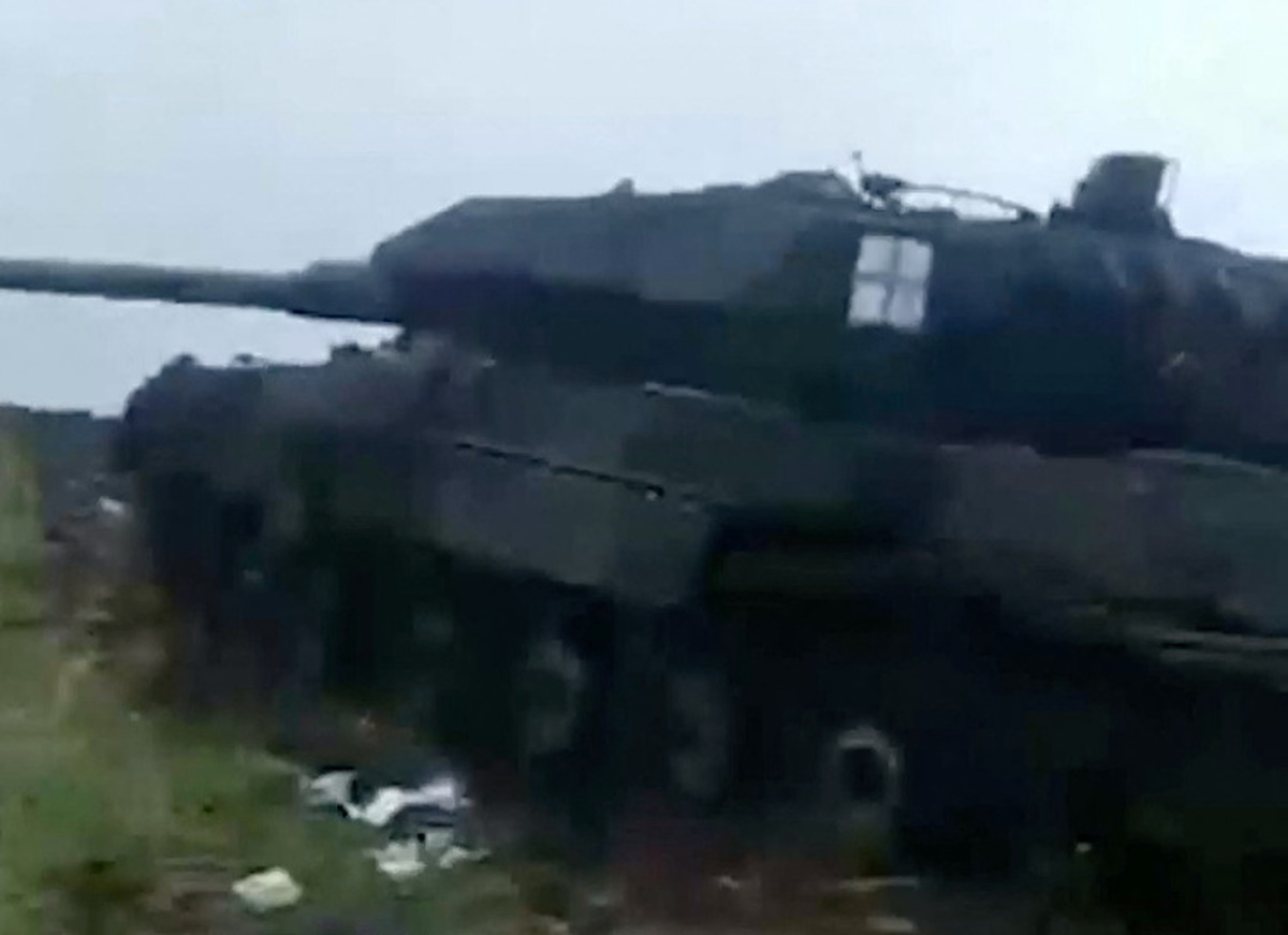 Ρωσία: Μπόνους 12.000 δολαρίων σε Ρώσο στρατιώτη που κατέστρεψε άρμα μάχης Leopard στην Ουκρανία
