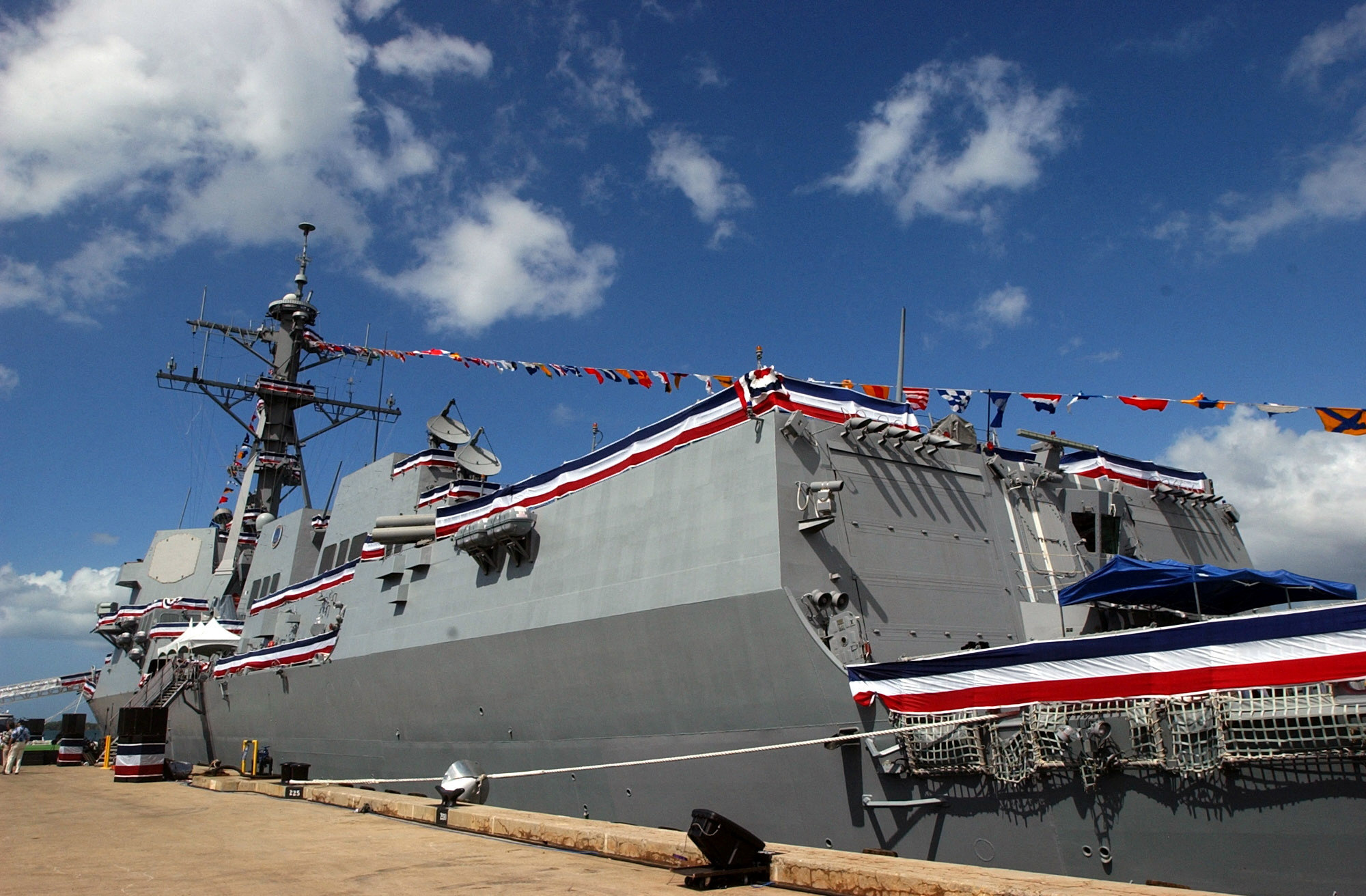FILE PHOTO: The USS Chung-Hoon sits ready to be placed in active service before its commissioning ceremony on Ford Island at Pearl Harbor, Hawaii, September 18, 2004. REUTERS