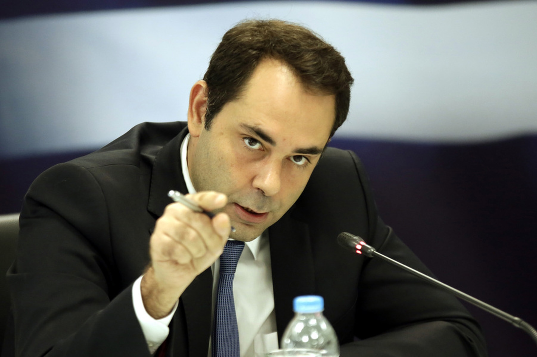 O Γενικός Γραμματέας Θάνος Πετραλιάς, μιλά σε συνέντευξη Τύπου για την εξειδίκευση των οικονομικών μέτρων που ανακοίνωσε ο πρωθυπουργός  Κυριάκος Μητσοτάκης στην 86η Διεθνή Έκθεση Θεσσαλονίκης, στο υπουργείο Οικονομικών, Δευτέρα 12 Σεπτεμβρίου 2022 . Ο υπουργός Οικονομικών Χρήστος Σταϊκούρας,  ο αναπληρωτής υπουργός Οικονομικών Θεόδωρος Σκυλακάκης και ο υφυπουργός Οικονομικών Απόστολος Βεσυρόπουλος αναλύλουν την εξειδίκευση των οικονομικών μέτρων που ανακοίνωσε ο πρωθυπουργός  Κυριάκος Μητσοτάκης στην 86η Διεθνή Έκθεση Θεσσαλονίκης. ΑΠΕ-ΜΠΕ