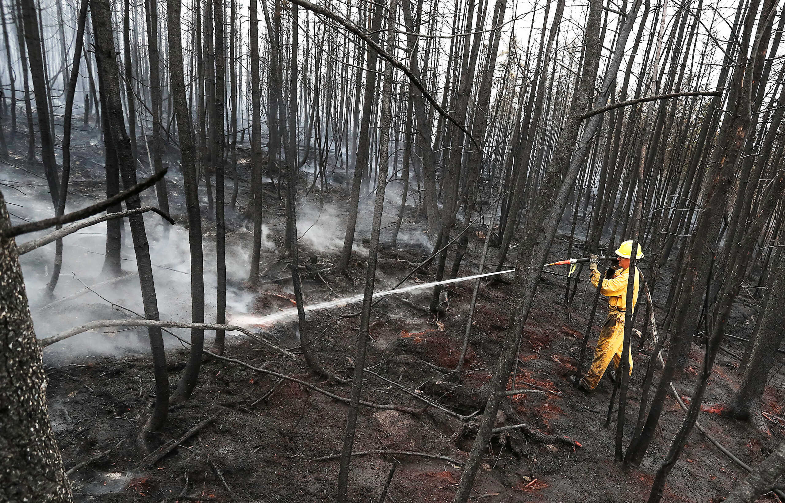 Καναδάς: Οι βροχές βοήθησαν να τεθούν οι φωτιές υπό έλεγχο – Κρίσιμη η κατάσταση στο Κεμπέκ