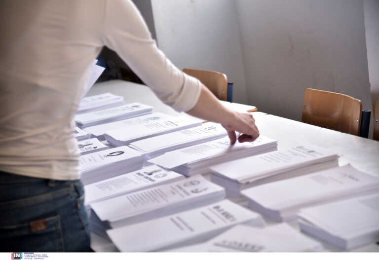 Ένταση για τα ψηφοδέλτια και τη σειρά τους σε εκλογικό κέντρο στον Πύργο - Επεισόδιο με στελέχη της ΝΔ