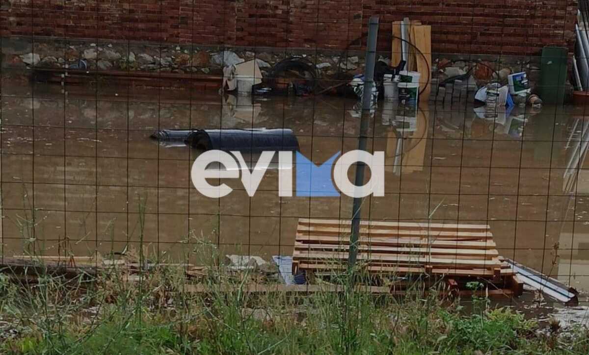Κακοκαιρία – Εύβοια: Πλημμύρισαν σπίτια από τη βροχή