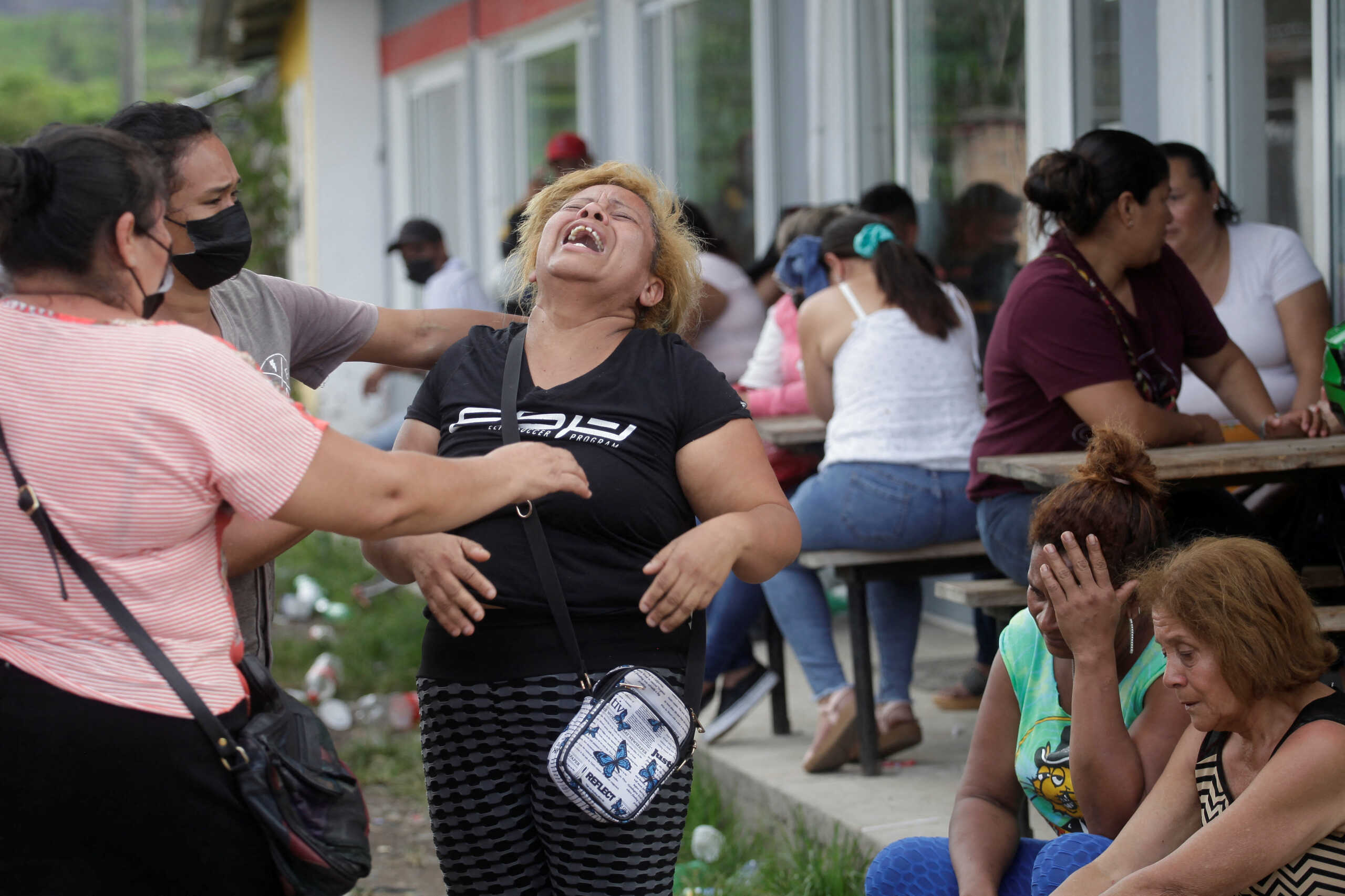 Ονδούρα: Μακελειό από σύγκρουση συμμοριών σε φυλακές γυναικών –  Δεκάδες νεκρές κρατούμενες