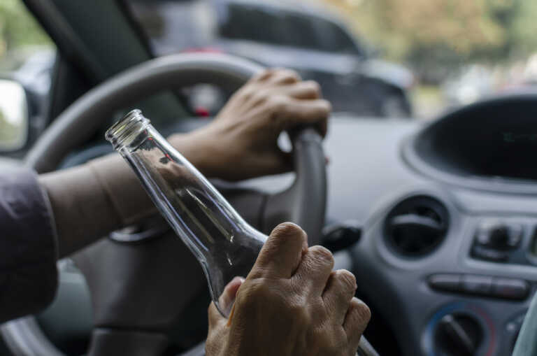 Μάστιγα στην Ε.Ε. η οδήγηση υπό την επήρεια αλκοόλ: Θα μπορούσαν να αποφευχθούν 4.000 θάνατοι ετησίως
