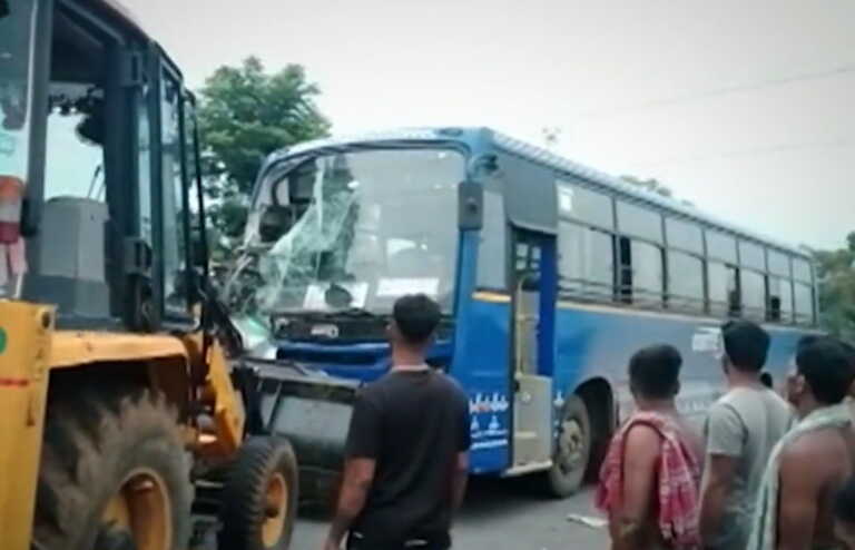 12 νεκροί από μετωπική σύγκρουση λεωφορείων στην Οντίσα της Ινδίας