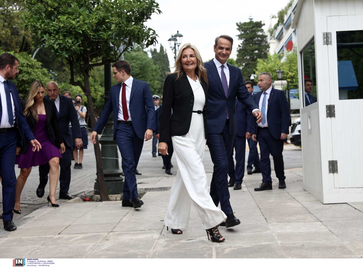 Ορκωμοσία Κυριάκου Μητσοτάκη: Εντυπωσίασαν η Μαρέβα Γκραμπόφσκι και οι κόρες της Σοφία και Δάφνη