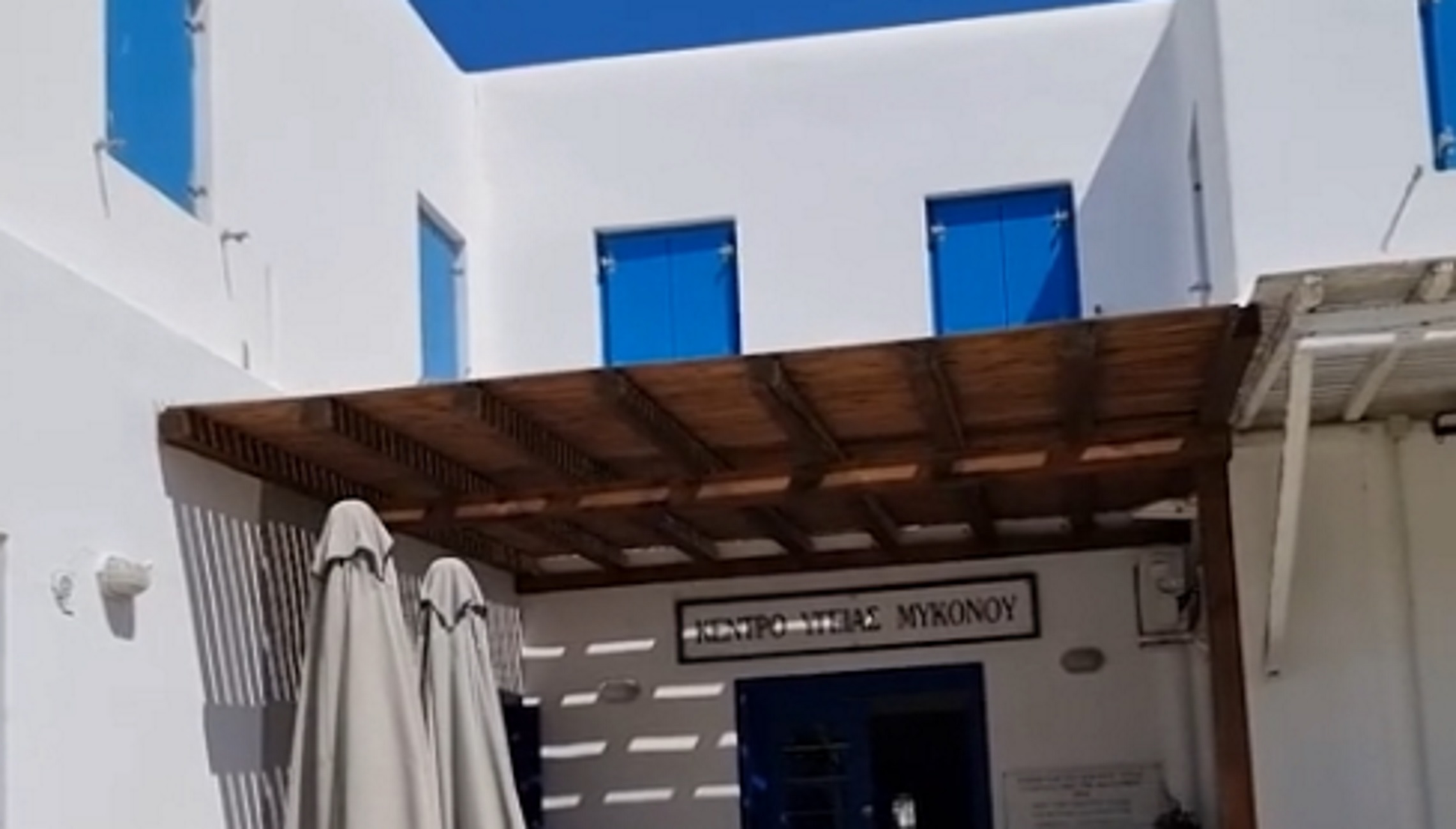 Μύκονος: Παραμένουν κλειστά τα σπίτια που φτιάχτηκαν για τους γιατρούς του Κέντρου Υγείας