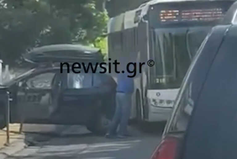 «Νταής» στην Πεύκη χτυπούσε έξαλλος πόρτες λεωφορείου και έβριζε τον οδηγό