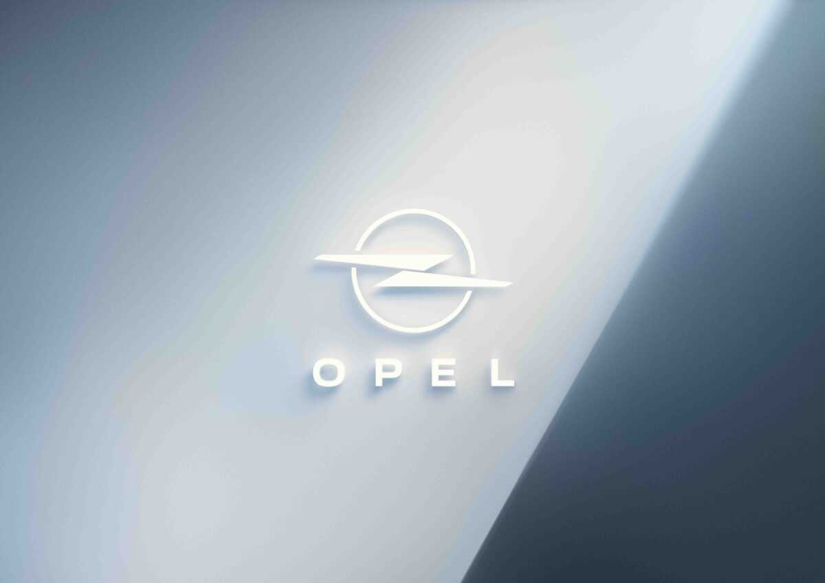 Η Opel αποκαλύπτει το νέο της έμβλημα