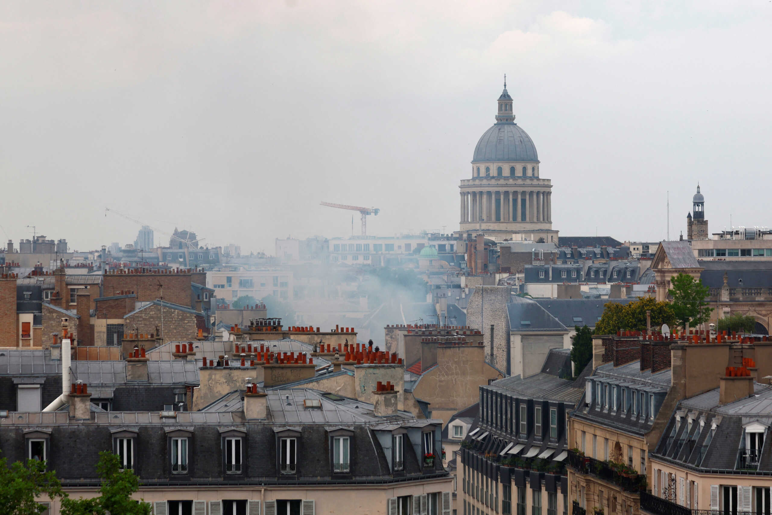 Παρίσι: Τουλάχιστον τέσσερις τραυματίες σε κρίσιμη κατάσταση από την ισχυρή έκρηξη – Δύο αγνοούμενοι στα ερείπια