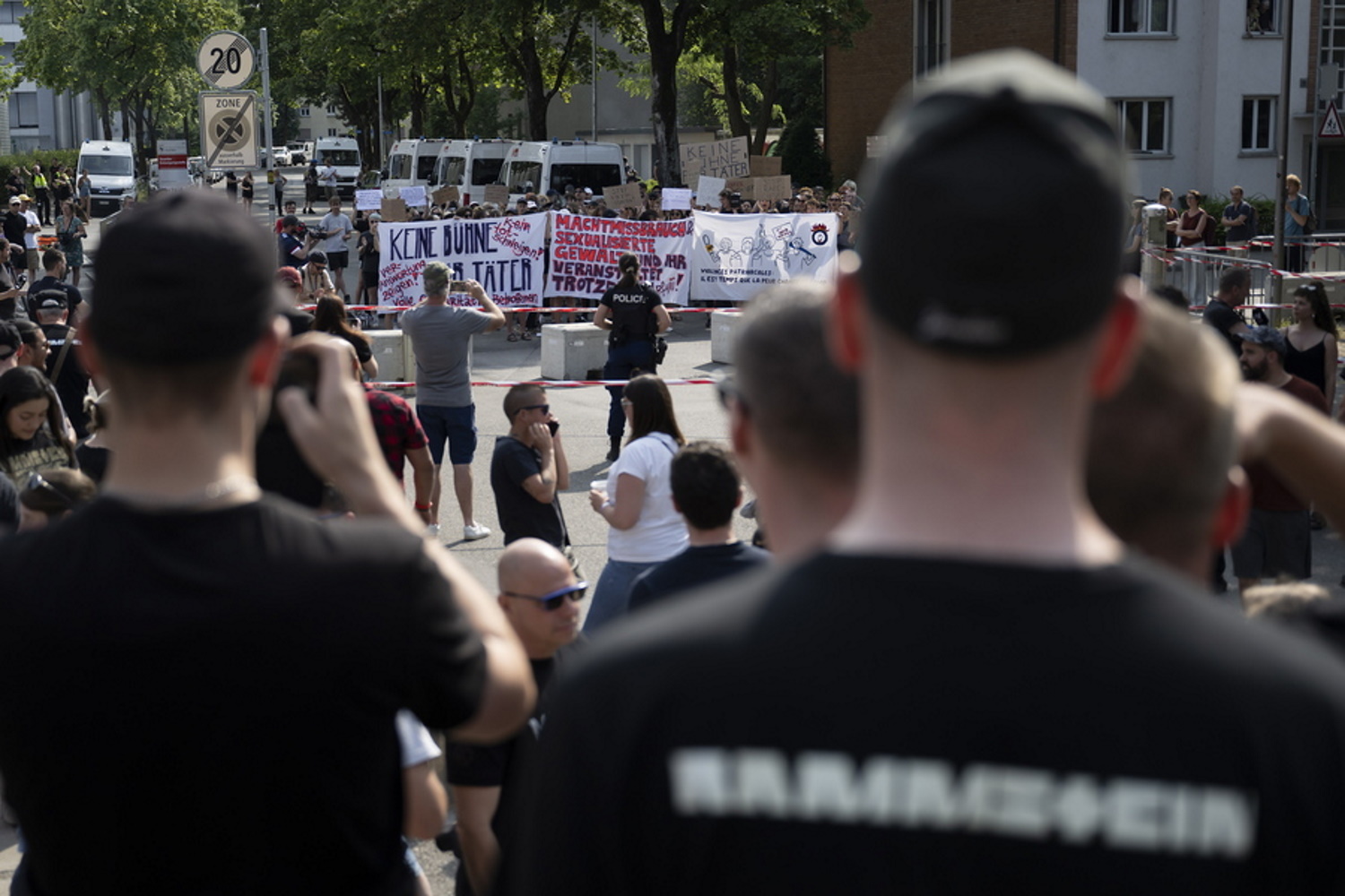 Rammstein: Ένταση έξω από τη συναυλία τους στη Βέρνη μετά τις καταγγελίες για σεξουαλικές επιθέσεις