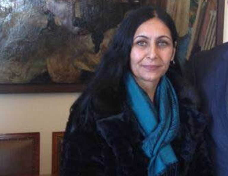 Η Σουλεϊμάν Σαμπιχά που κόπηκε το 2014 από το ευρωψηφοδέλτιο του ΣΥΡΙΖΑ «έσπασε» τη σιωπή της
