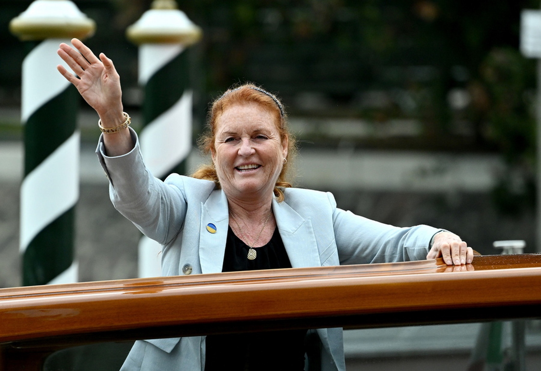 epa10169405 Britain's Sarah Ferguson, the Duchess of York, arrives at the Lido Beach for the Venice International Film Festival, in Venice, Italy, 08 September 2022. The 79th edition of the Venice Film Festival runs from 31 August to 10 September 2022.  EPA