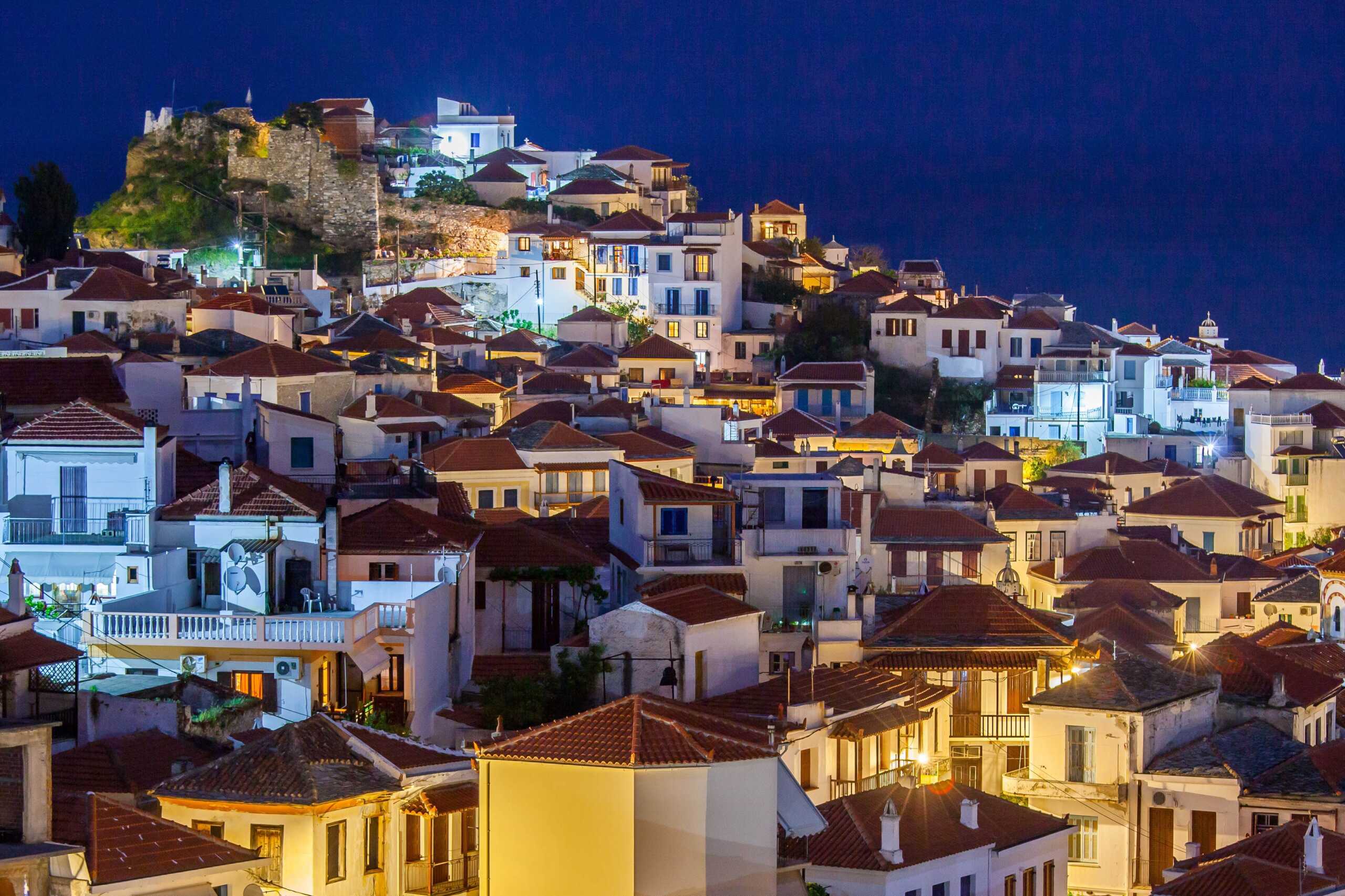 Σκόπελος – Τουρισμός: Παραλίες, διασκέδαση και φύση το τρίπτυχο της επιτυχίας