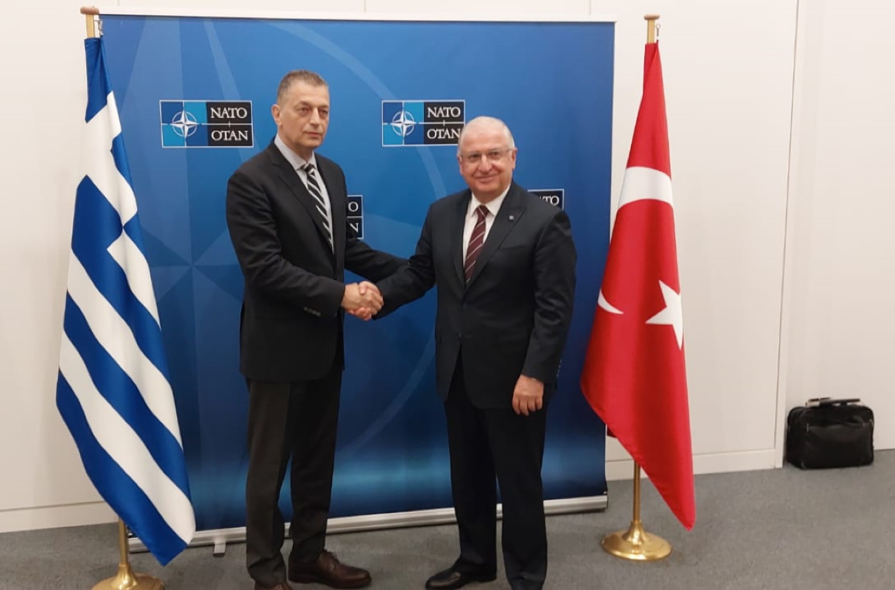 Αλκιβιάδης Στεφανής: Συνάντηση με τον Τούρκο υπουργό Άμυνας Γιασάρ Γκιουλέρ στις Βρυξέλλες